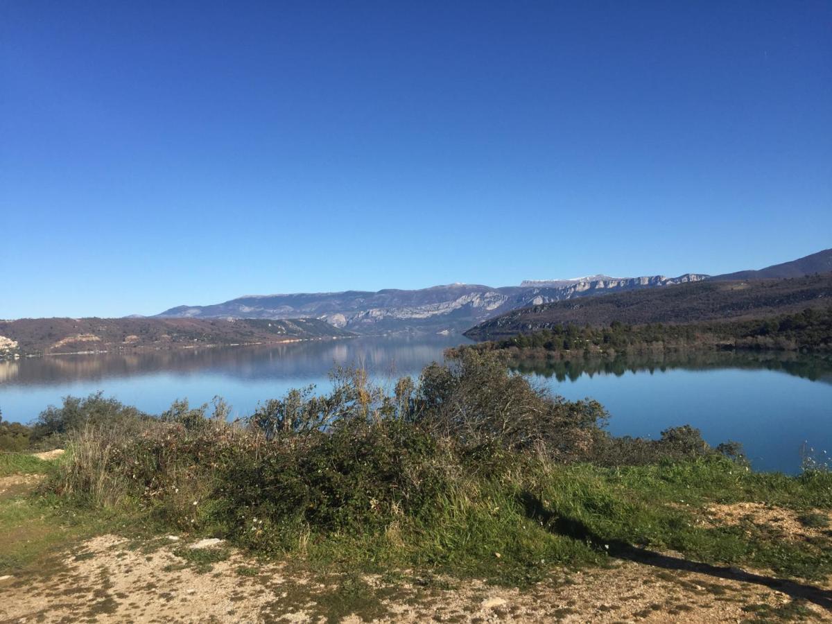 Loft Provencal Apartman Salernes Kültér fotó